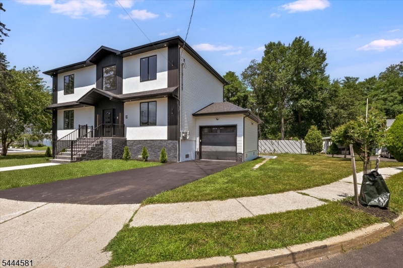 6 Patton Ct Property Photo 3