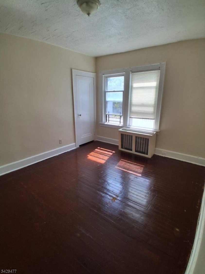 70 Bedford St 3 Property Photo 9