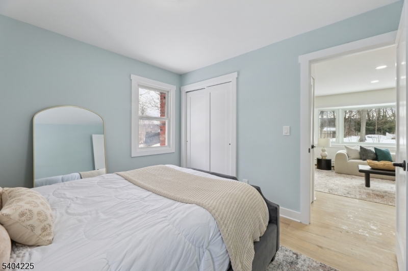 512 Lake Shore Dr Property Photo 12