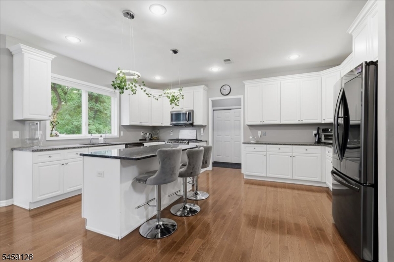 18 Puddingstone Rd Property Photo 15