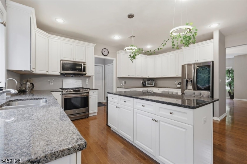 18 Puddingstone Rd Property Photo 17