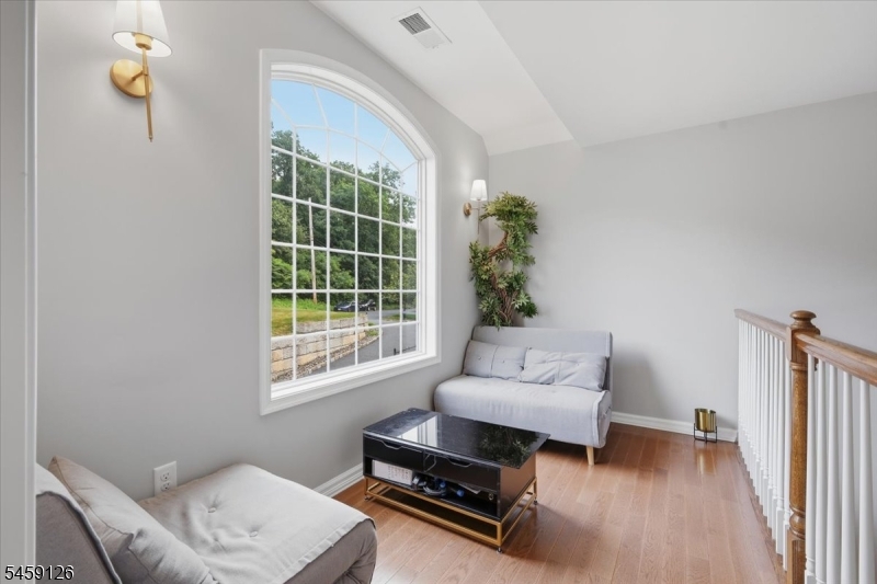 18 Puddingstone Rd Property Photo 25