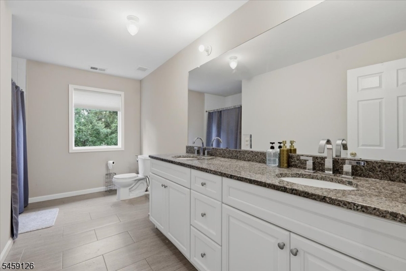 18 Puddingstone Rd Property Photo 29