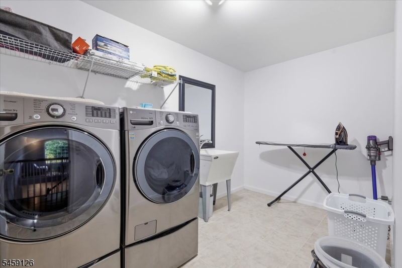 18 Puddingstone Rd Property Photo 36