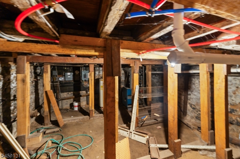 405 S Main St Property Photo 18