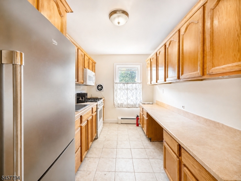 53 Knox Ter 2a Property Photo 6