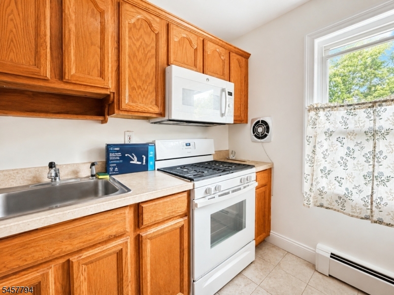 53 Knox Ter 2a Property Photo 7