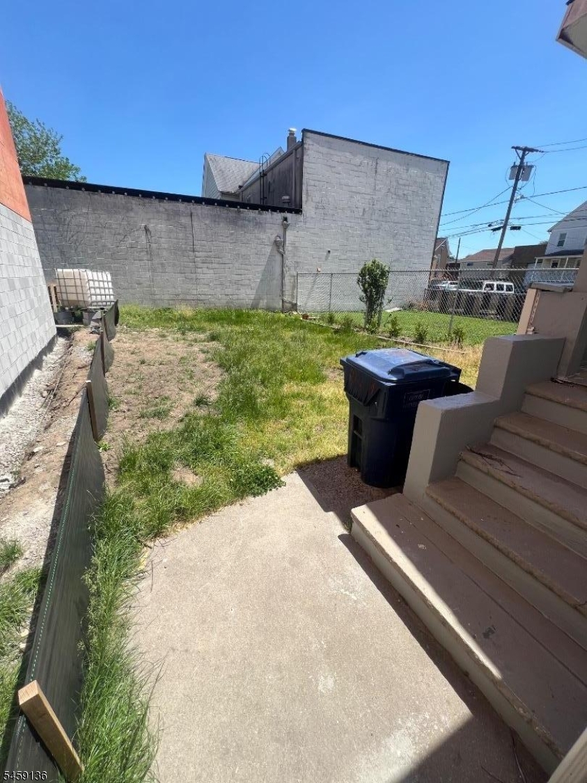 52 S State St Property Photo 9