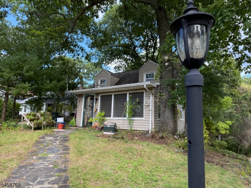 11 Skytop Rd Property Photo 1