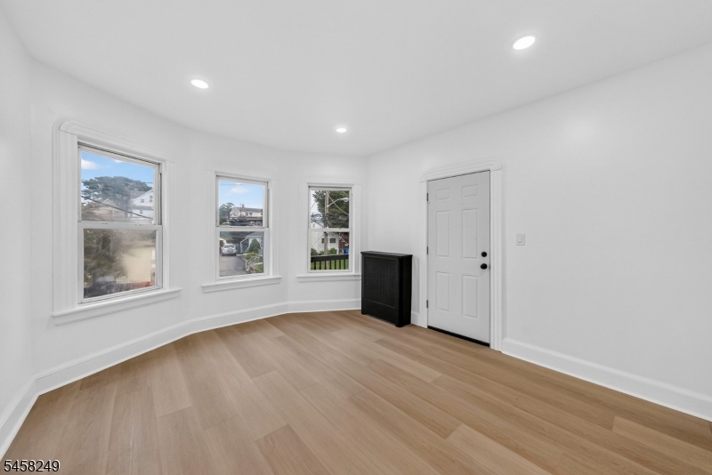 171 Edmund Ave Property Photo 3