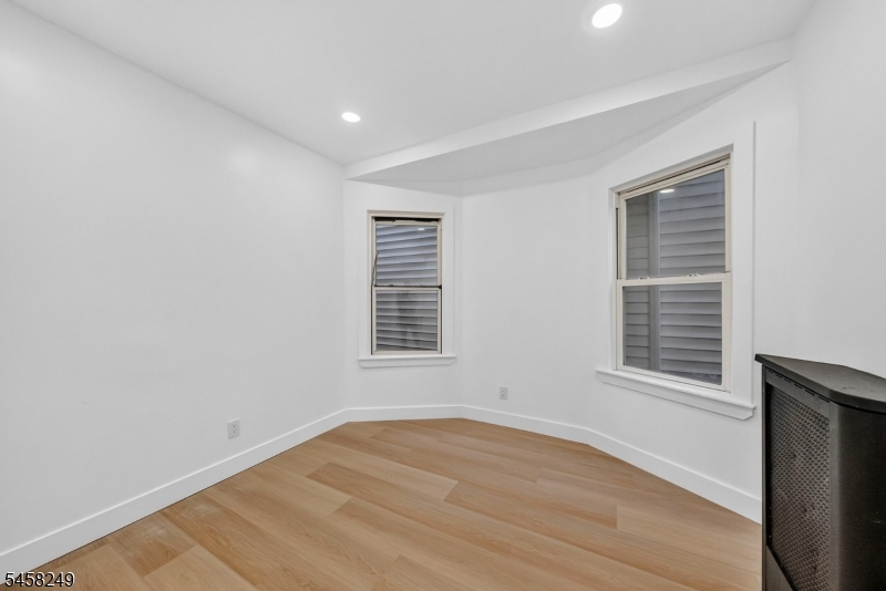 171 Edmund Ave Property Photo 8