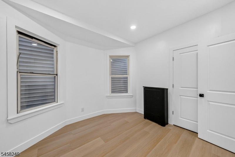 171 Edmund Ave Property Photo 9