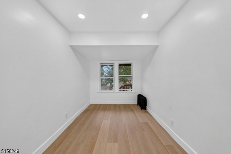171 Edmund Ave Property Photo 11