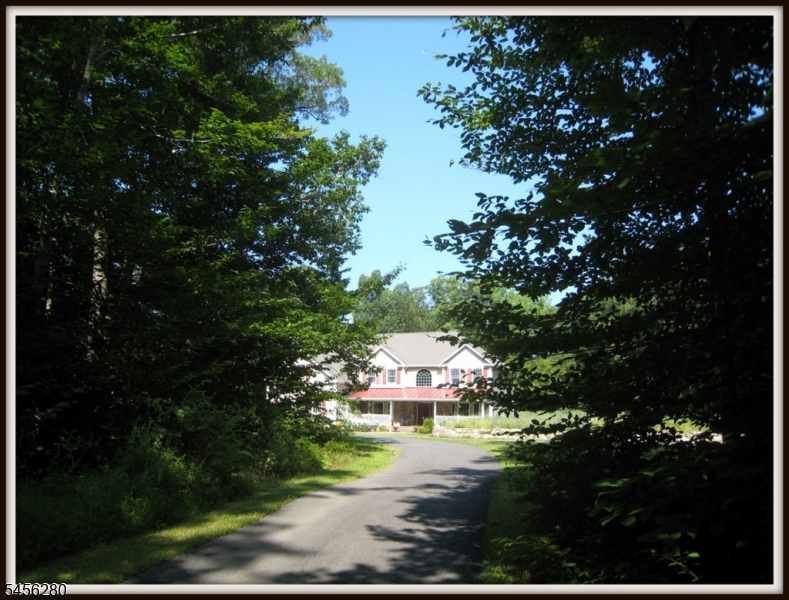 1020 Old Foundry Rd Property Photo 1