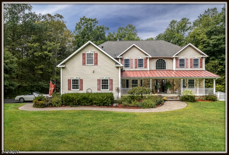 1020 Old Foundry Rd Property Photo 3
