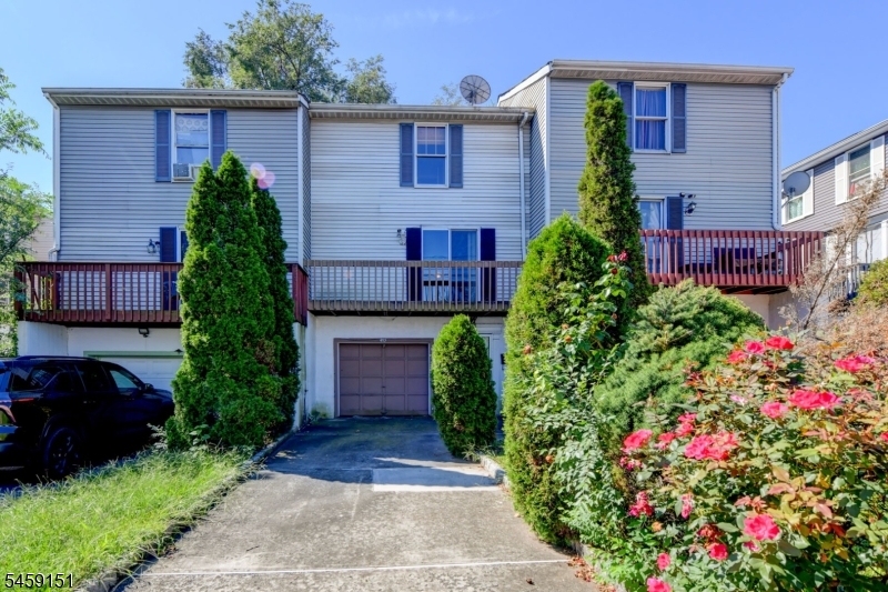 493 Fayette St Property Photo 2