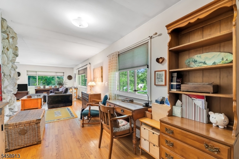 6 Barberry St Property Photo 13