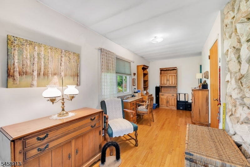 6 Barberry St Property Photo 14