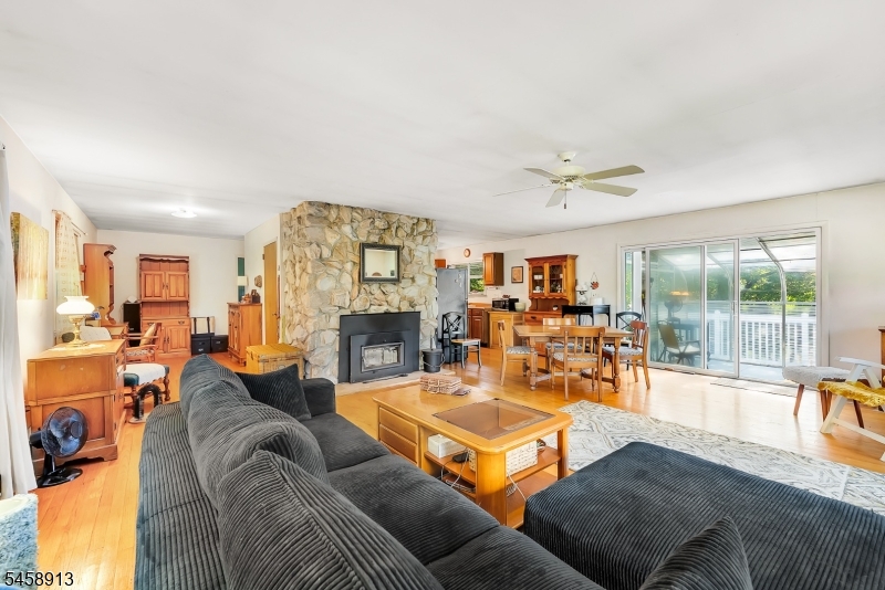 6 Barberry St Property Photo 15