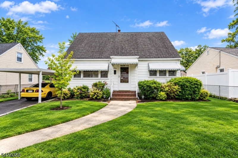895 Apgar Ter Property Photo 1