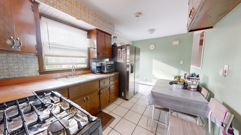 611 Green St Property Photo 10