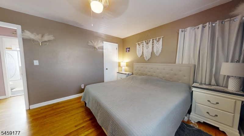 611 Green St Property Photo 13
