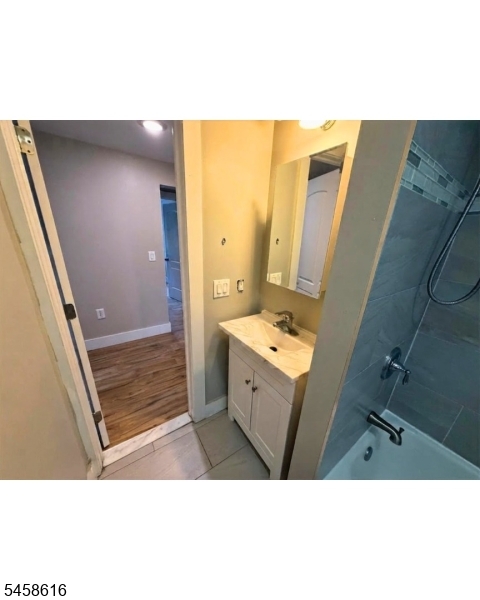 357 River Dr 2 Property Photo 10