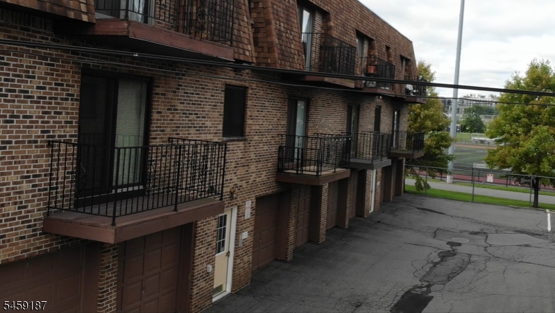 825 Riverside Ave B202 Property Photo 25