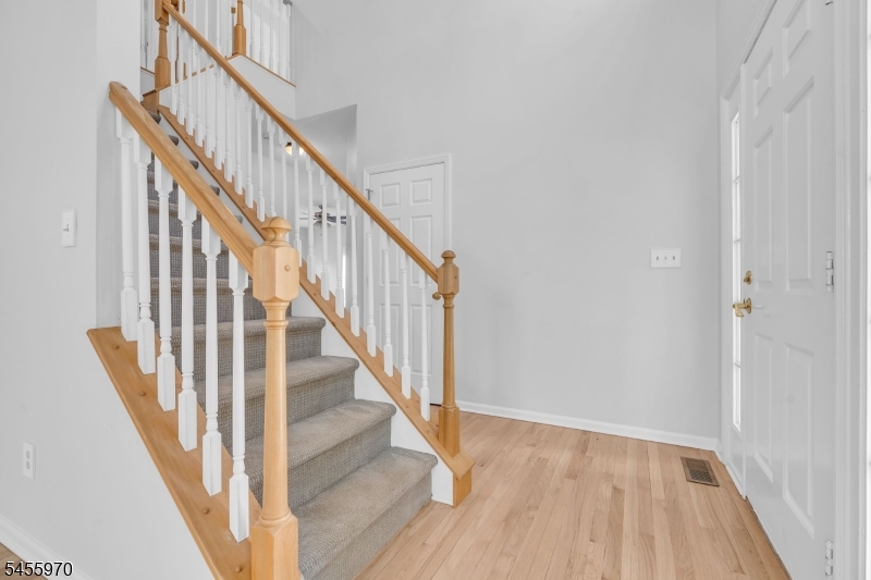 59 Huntley Way Property Photo 2