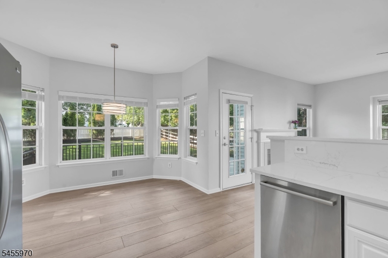 59 Huntley Way Property Photo 11