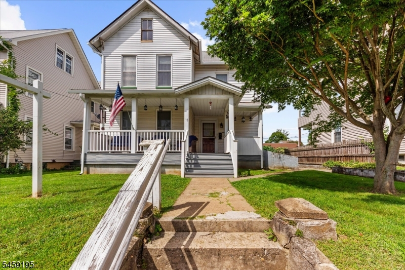 18 State St Property Photo 2