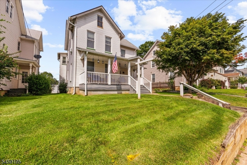 18 State St Property Photo 3