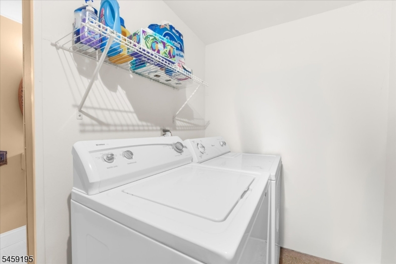 18 State St Property Photo 12