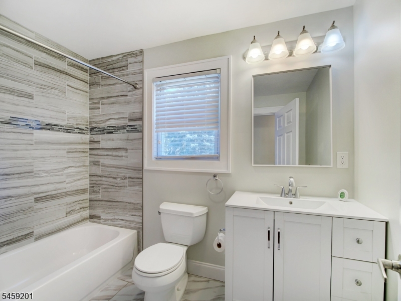 1213 Grant Ave Property Photo 15