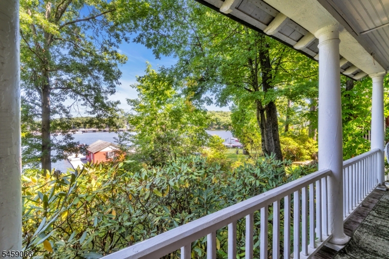 439 Lakeside Blvd Property Photo 25