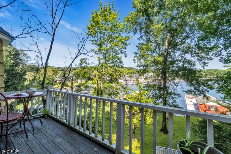439 Lakeside Blvd Property Photo 38