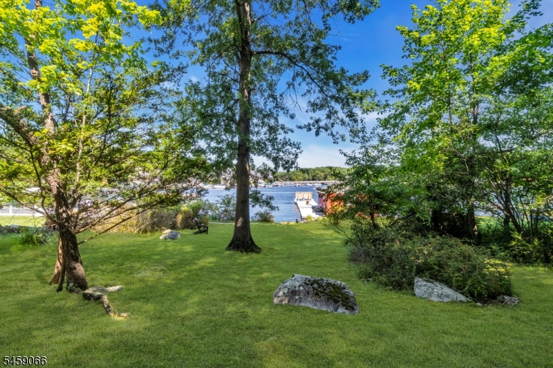 439 Lakeside Blvd Property Photo 45