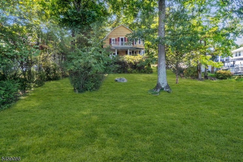 439 Lakeside Blvd Property Photo 49