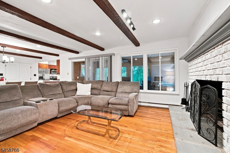 412 D Lake Shore North O104 D Property Photo 16