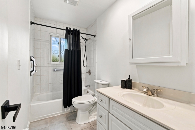 412 D Lake Shore North O104 D Property Photo 22