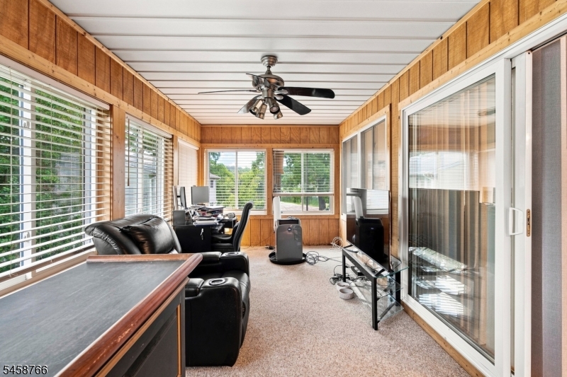 412 D Lake Shore North O104 D Property Photo 24