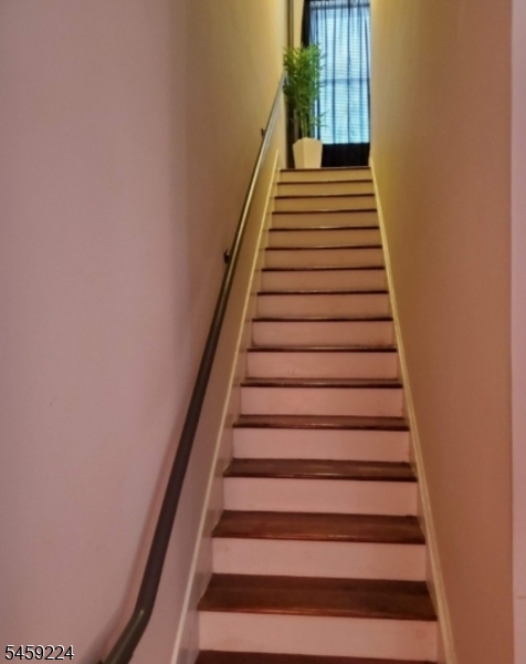 110 N Stockton Street Property Photo 5