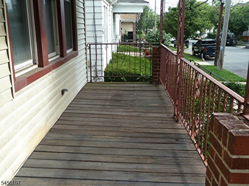 390 North 7th Street Property Photo 7
