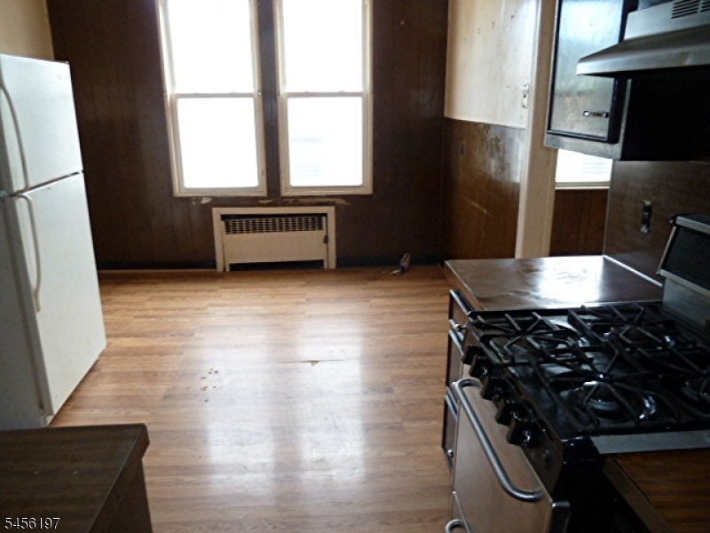 390 North 7th Street Property Photo 19