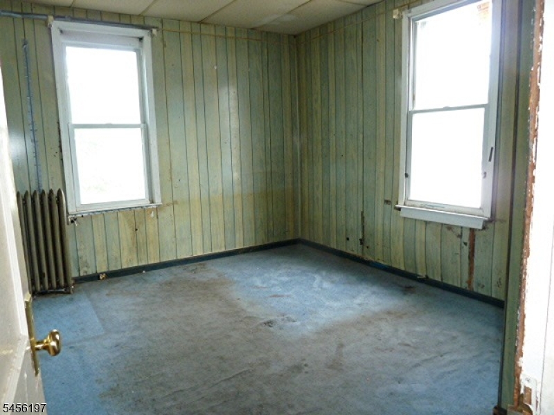 390 North 7th Street Property Photo 25