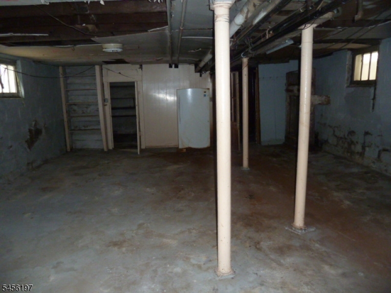 390 North 7th Street Property Photo 29