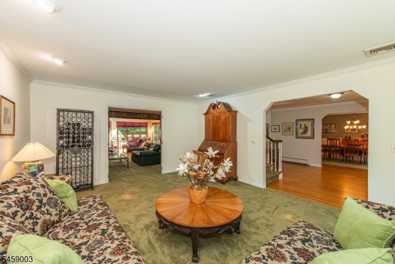 10 Weiss Dr Property Photo 5