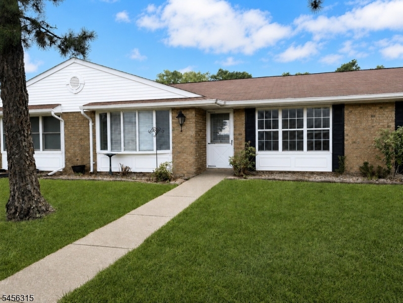 102 Buckingham Dr Property Photo 25