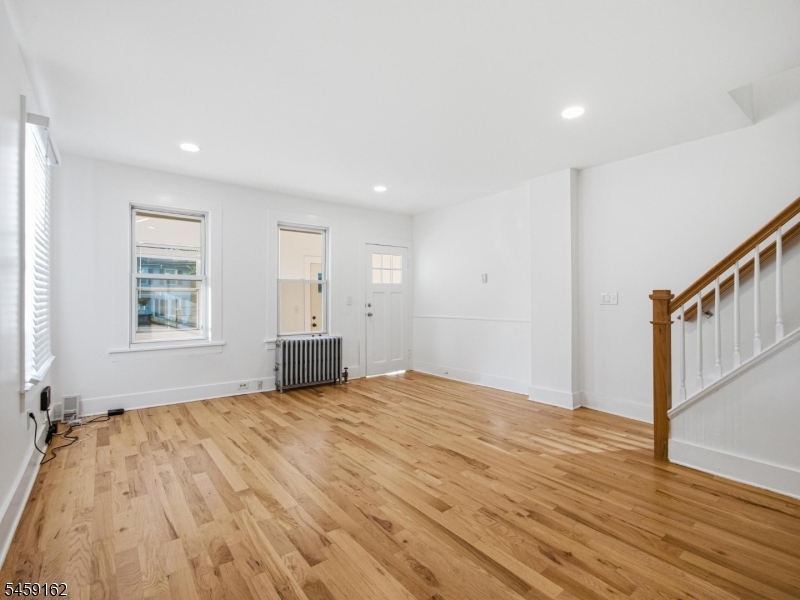 57 Morris Ave Property Photo 5