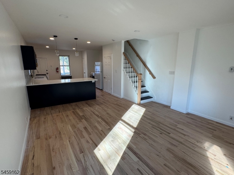 57 Morris Ave Property Photo 23